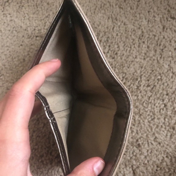 Fossil Wallet in Mint Condition - Picture 4 of 4